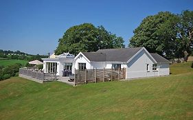 Amber Cottage - Luxury Cottage, Hot Tub, Sea Views And Log Burner